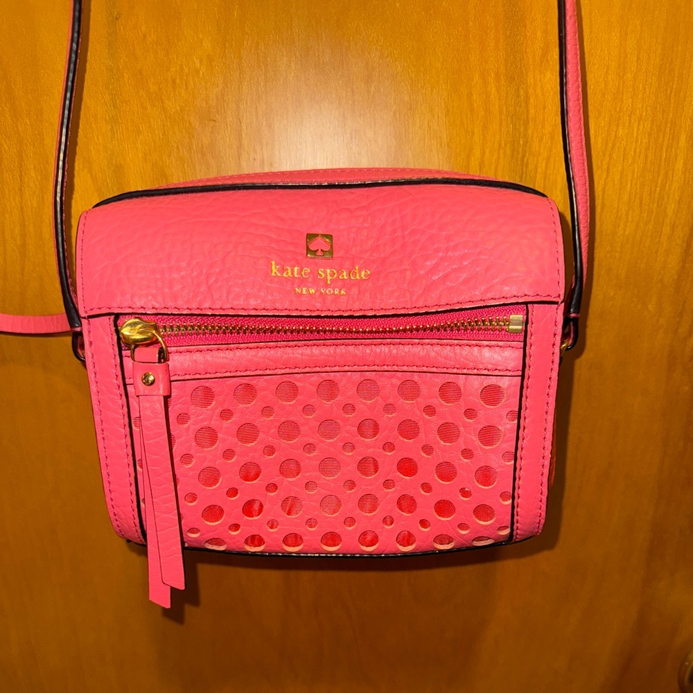 ✨ Kate Spade New York Crossbody Bag – Hot Pink Polka Dot ✨